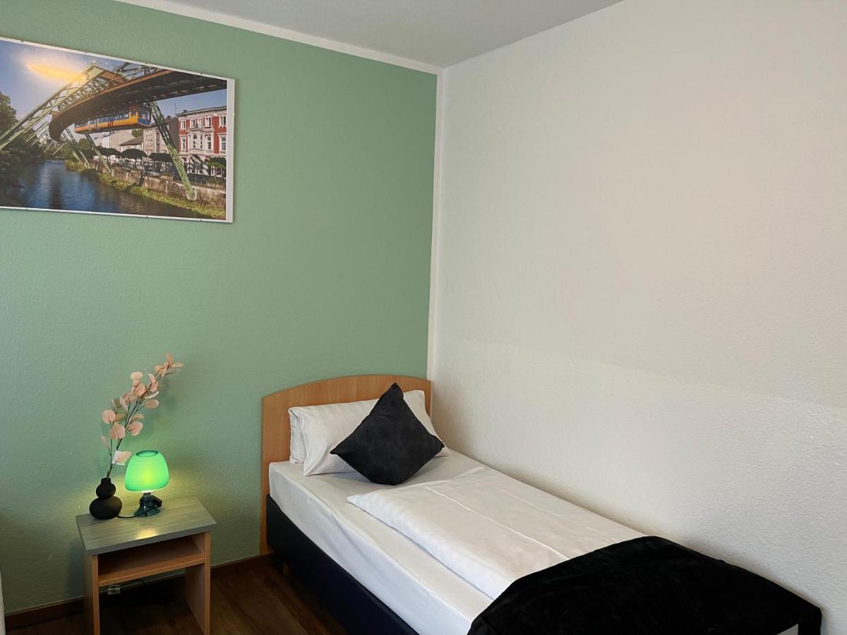 Residenz Hotel ヴッパータール エクステリア 写真